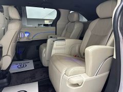 Toyota Sienna 2.5L Hybrid Premium Luxury Edition - ფოტო 19