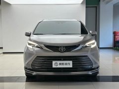 Toyota Sienna 2.5L Hybrid Premium Luxury Edition - ფოტო 2