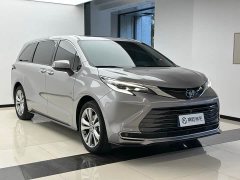 Toyota Sienna 2.5L Hybrid Premium Luxury Edition - ფოტო 3