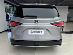 Toyota Sienna 2.5L Hybrid Premium Luxury Edition - ფოტო 8