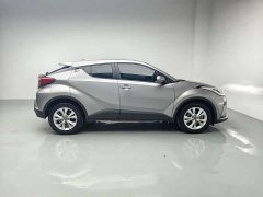 Toyota Yize IZOA 2.0L Yixing Edition - ფოტო 5