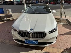 BMW 5 Series 525Li Luxury Package - ფოტო 2