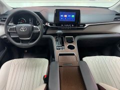 Toyota Sienna 2.5L Hybrid Comfort Edition - фото 12