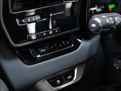 Lexus RX 350h AWD Premium Edition - ფოტო 20