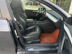 Tesla Model Y Rear-Wheel Drive - ფოტო 10