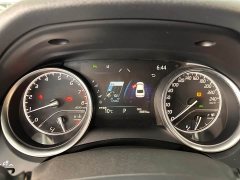 Toyota Camry 2.0G Luxury - ფოტო 16