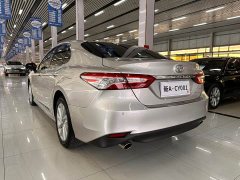 Toyota Camry 2.0G Luxury - ფოტო 4