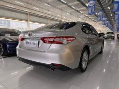 Toyota Camry 2.0G Luxury - ფოტო 6