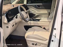 Voyah Dream PHEV Extended Range Luxury Edition - ფოტო 5