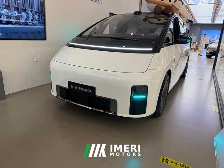Li Auto MEGA Home