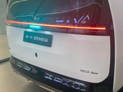 Li Auto MEGA Home - ფოტო 2