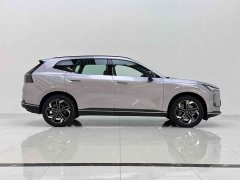Volvo XC70 Plug-in Hybrid Two-Wheel Drive Long Range Core - ფოტო 4
