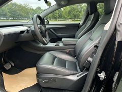 Tesla Model Y Rear-Wheel Drive - ფოტო 8