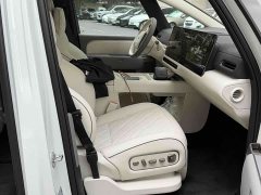 Li Auto MEGA Home - ფოტო 6