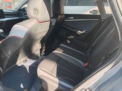 Volkswagen Lingdu L 280TSI DSG Dazzling Red Edition - photo 5