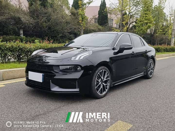 Lynk & Co 03 1.5T DCT Pro