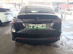 Tesla Model Y Standard Range RWD - ფოტო 11