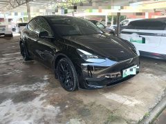 Tesla Model Y Standard Range RWD - ფოტო 3