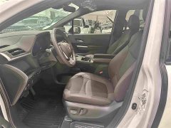 Toyota Graviia 2.5L Hybrid Prestige PLUS AWD - photo 12