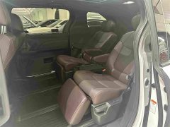 Toyota Graviia 2.5L Hybrid Prestige PLUS AWD - photo 13