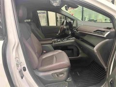 Toyota Graviia 2.5L Hybrid Prestige PLUS AWD - photo 17