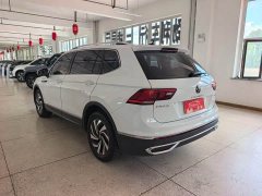 Volkswagen Tiguan L 300TSI Automatic Two-Wheel Drive Smart Comfort Edition - photo 4