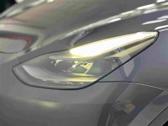 Tesla Model Y Standard Range RWD - ფოტო 7