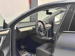Tesla Model Y Standard Range RWD - ფოტო 9