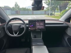 Tesla Model Y Rear-Wheel Drive - ფოტო 7