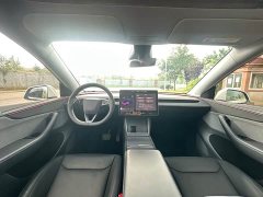 Tesla Model Y Rear-Wheel Drive - ფოტო 8