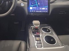 FAW Red Flag HS3 PHEV 117km Dynamic Edition - ფოტო 16