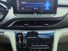 Buick GL8 Land Business Class Smart Edition - ფოტო 10