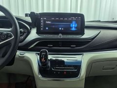 Buick GL8 Land Business Class Smart Edition - ფოტო 15