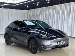 Tesla Model Y Rear-Wheel Drive - ფოტო 3