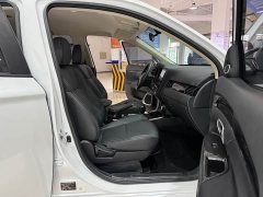Mitsubishi Outlander 2.0L FWD Comfort 5-Seater - ფოტო 10