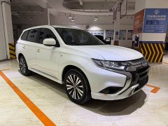 Mitsubishi Outlander 2.0L FWD Comfort 5-Seater - ფოტო 3