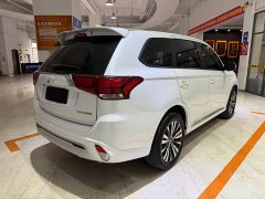 Mitsubishi Outlander 2.0L FWD Comfort 5-Seater - ფოტო 4