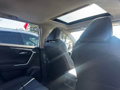 Toyota Wildlander 2.5L E-CVTAWDLuxury Edition - ფოტო 8