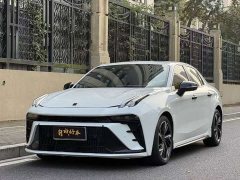 Lynk & Co 03 1.5T DCT Pro - фото 1
