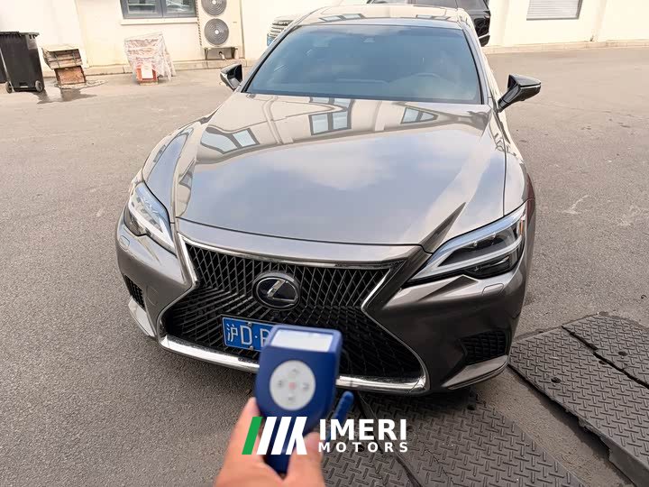 Lexus LS 500h Premium