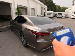 Lexus LS 500h Premium - ფოტო 8