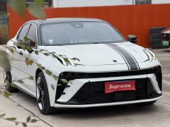 Lynk & Co 03 2.0T Diesel DCT Pro - ფოტო 3