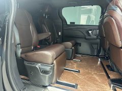 Toyota Gravia 2.5L Hybrid Prestige Plus AWD - photo 14