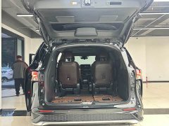 Toyota Gravia 2.5L Hybrid Prestige Plus AWD - photo 19