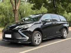 Toyota Sienna 2.5L Hybrid AWD Luxury - ფოტო 1