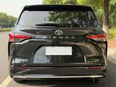 Toyota Sienna 2.5L Hybrid AWD Luxury - ფოტო 16