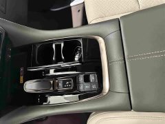 Toyota Alphard Hybrid 2.5L Premium Edition - ფოტო 14
