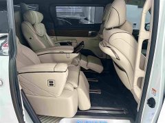 Toyota Alphard Hybrid 2.5L Premium Edition - ფოტო 16