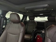Toyota Gravia 2.5L Hybrid Flagship ULTRA Edition - photo 12