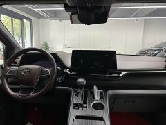 Toyota Gravia 2.5L Hybrid Flagship ULTRA Edition - photo 16